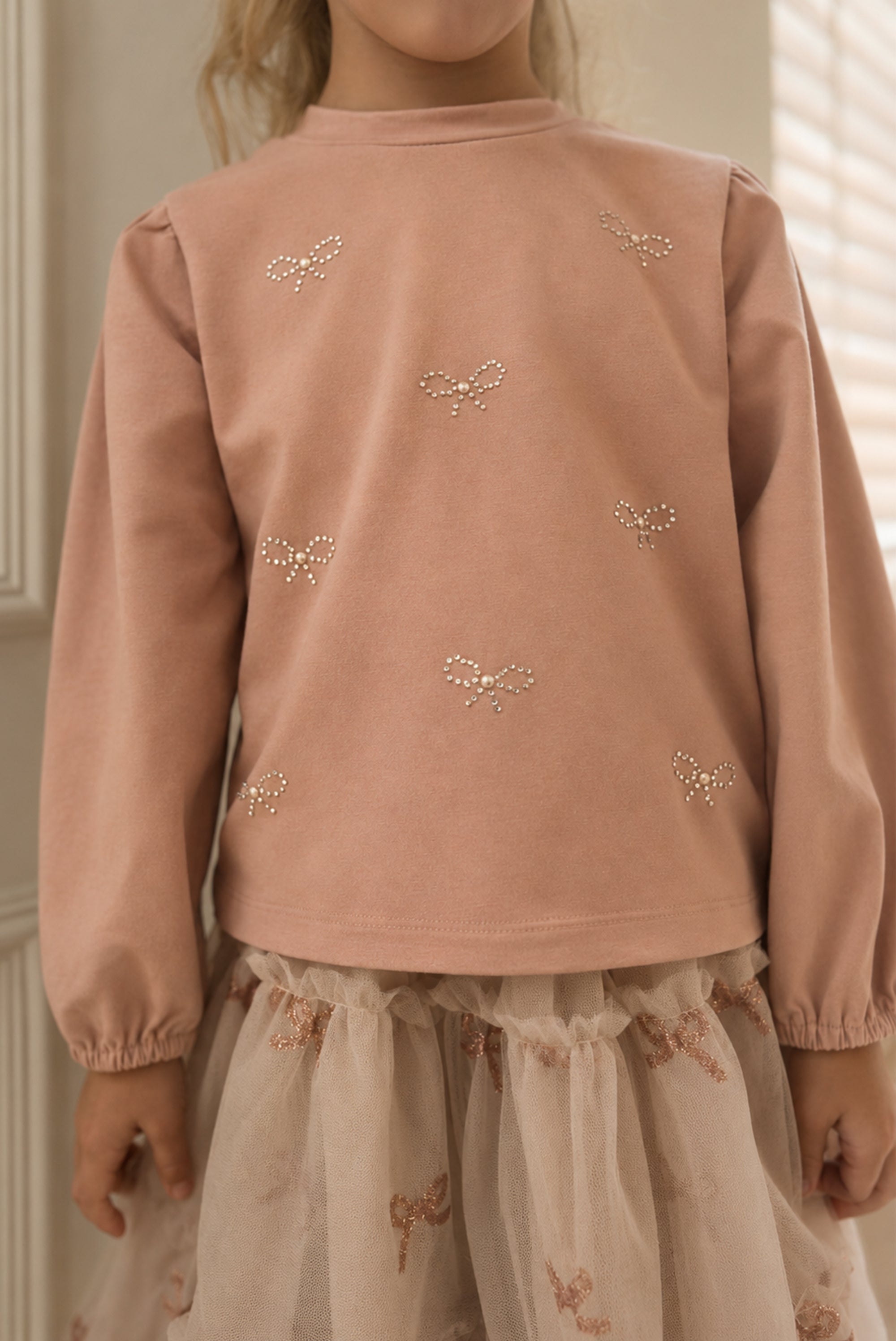 NOOR top met strass strikjes - Victorian Pink